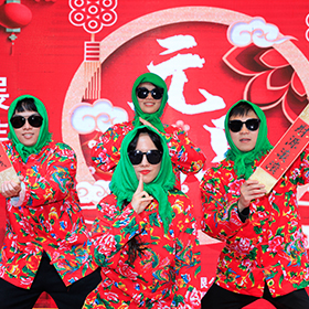 感恩相伴，共赴新程